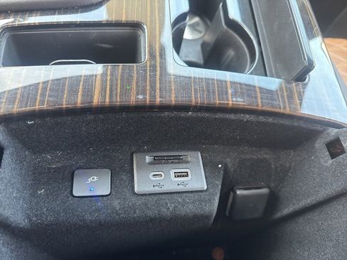 Used 2022 Cadillac Escalade Sport w/ Heavy-Duty Trailer Package image 33