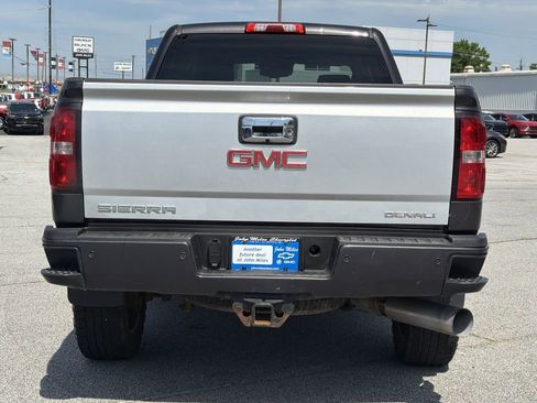 Used 2015 GMC Sierra 2500 Denali w/ Duramax Plus Package AWD/4WD image 21