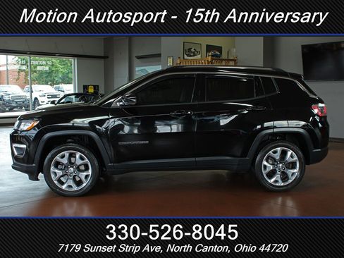 Used 2018 Jeep Compass Limited AWD/4WD image 5