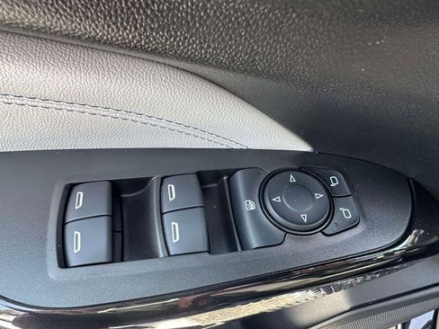 Used 2024 Chevrolet Trax LT w/ Driver Confidence Package image 13