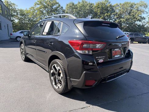 Used 2021 Subaru Crosstrek 2.5i Limited w/ Moonroof Package 2 AWD/4WD image 3