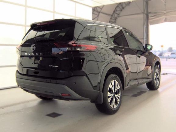 Used 2023 Nissan Rogue SV AWD/4WD image 3