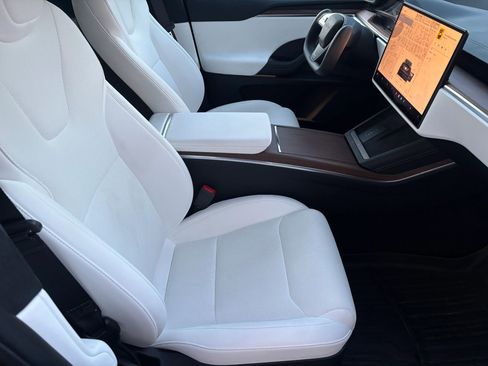 Used 2023 Tesla Model X AWD/4WD image 12
