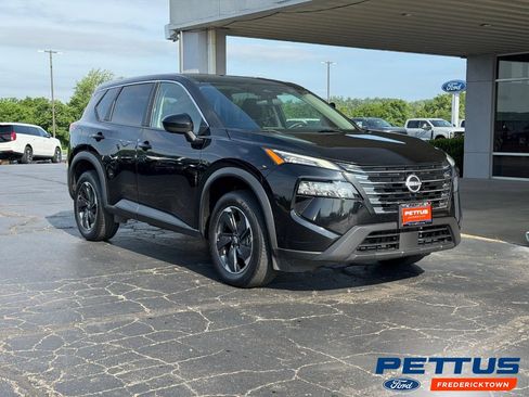 Used 2024 Nissan Rogue SV AWD/4WD image 1