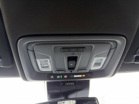 Used 2025 Chevrolet Silverado 3500 High Country image 30