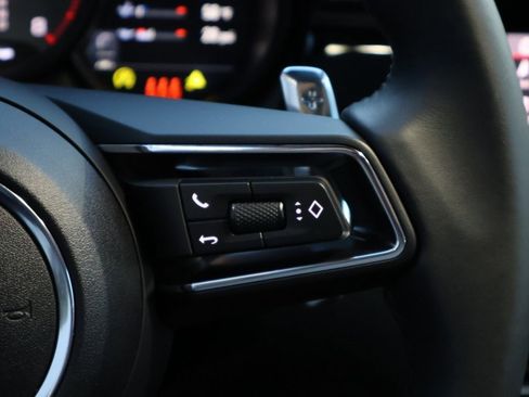 Used 2025 Porsche Macan S image 30