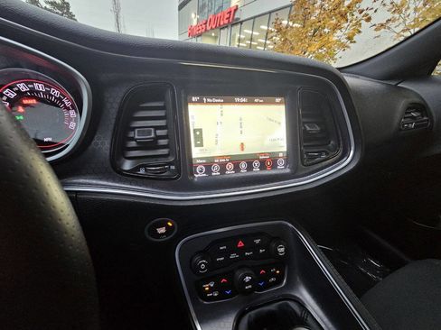 Used 2017 Dodge Challenger R/T Scat Pack image 18