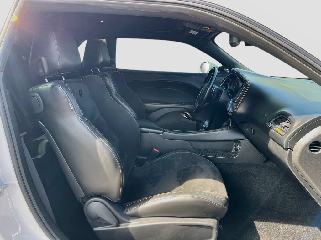Used 2022 Dodge Challenger R/T Scat Pack RWD image 27