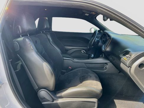 Used 2022 Dodge Challenger R/T Scat Pack RWD image 27
