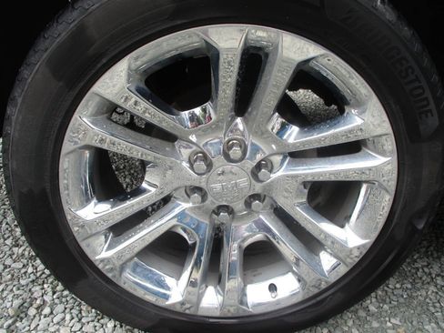 Used 2019 GMC Yukon SLT w/ Premium Edition AWD/4WD image 40