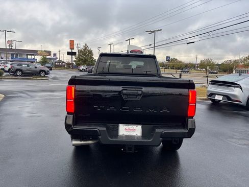New 2025 Toyota Tacoma TRD Off-Road image 4