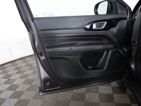 Used 2022 Jeep Compass Trailhawk AWD/4WD image 20