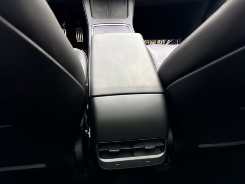 Used 2024 Tesla Model Y Performance AWD/4WD image 64