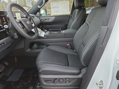 Used 2026 INFINITI QX80 Autograph w/ Premium Cargo Package AWD/4WD image 5