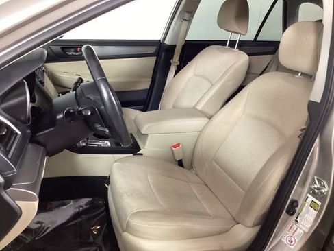 Used 2018 Subaru Outback 2.5i Premium AWD/4WD image 10