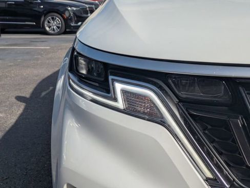 Used 2024 Kia Carnival LX image 8