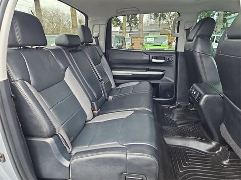 Used 2018 Toyota Tundra Limited w/ Limited Premium Package image 15