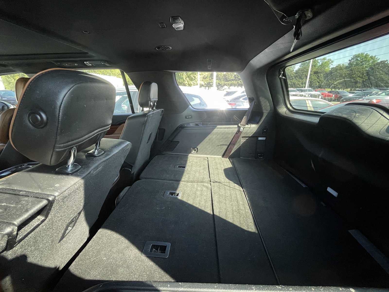 Used 2018 Lincoln Navigator Reserve w/ Cargo Package AWD/4WD image 9