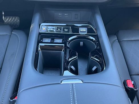 New 2026 Nissan Murano Platinum image 11