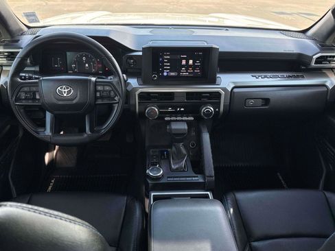 Used 2024 Toyota Tacoma SR5 AWD/4WD image 14
