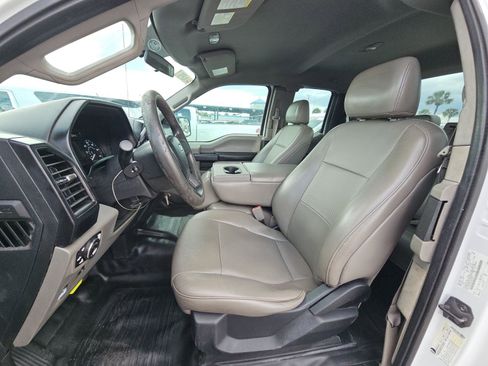 Used 2018 Ford F150 XL w/ Trailer Tow Package image 6