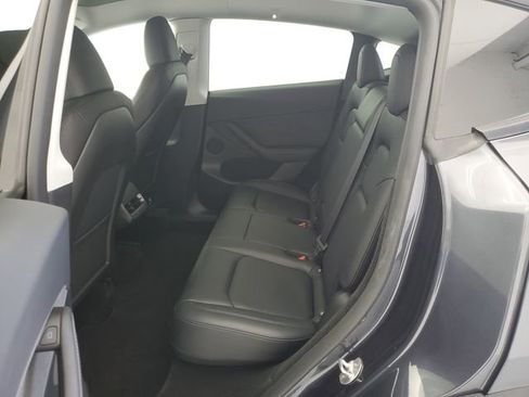 Used 2024 Tesla Model Y 2WD image 11