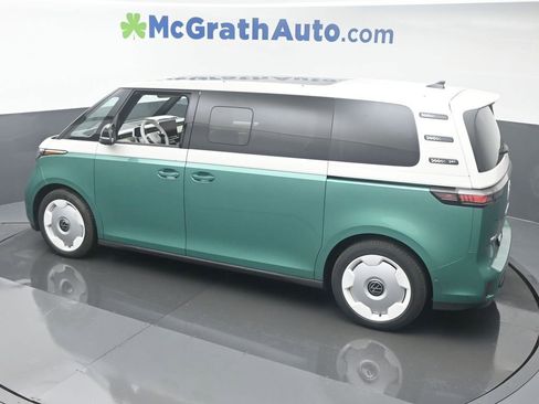 New 2025 Volkswagen ID. Buzz 1st Edition image 33