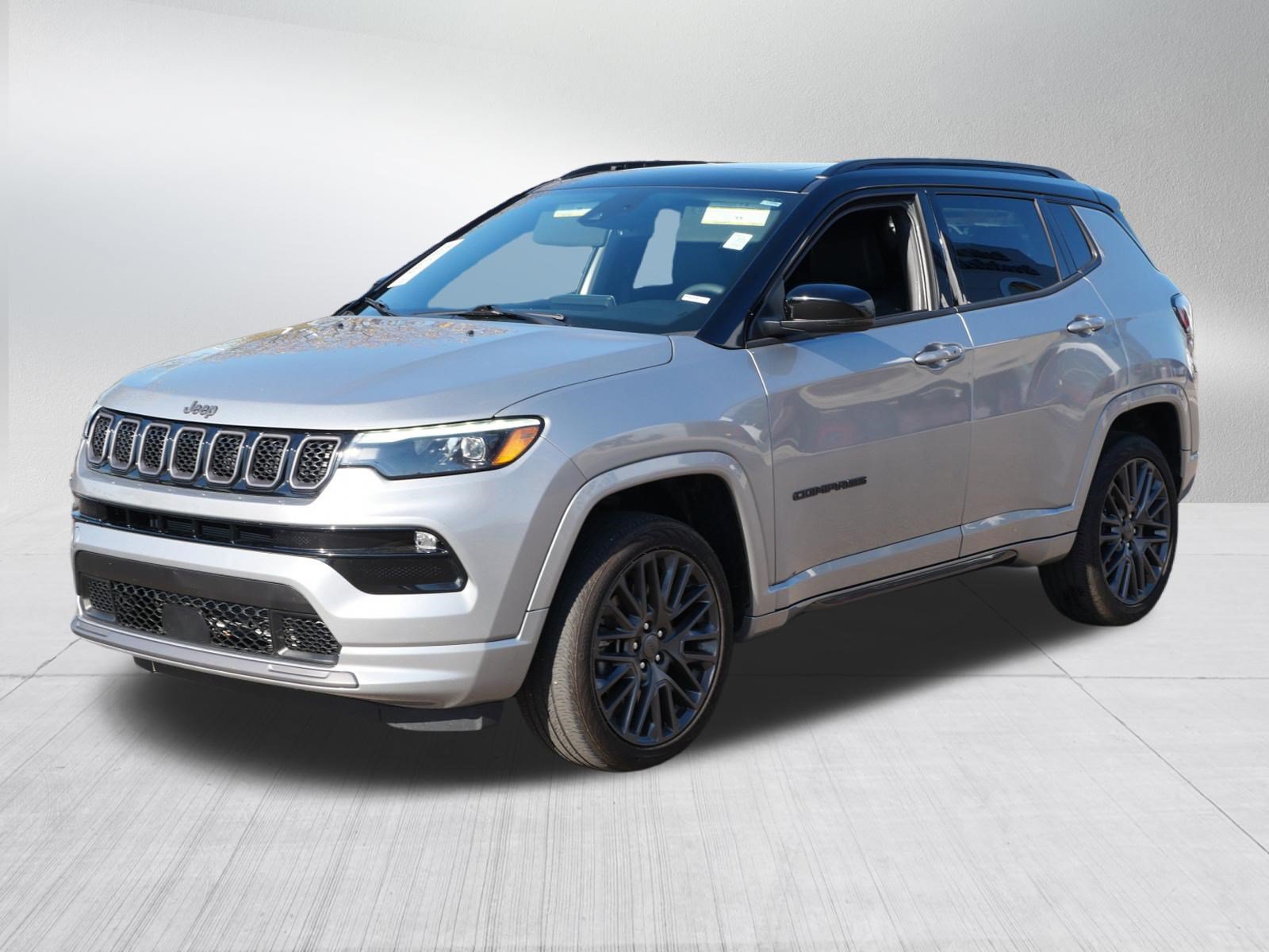 Used 2023 Jeep Compass High Altitude AWD/4WD image 3