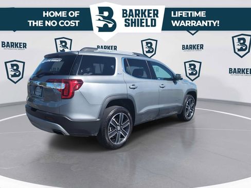 Used 2023 GMC Acadia SLT w/ Preferred Package FWD image 9