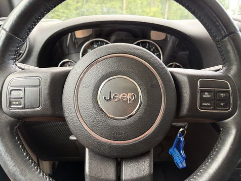 Used 2017 Jeep Wrangler Unlimited Sport w/ Quick Order Package 24S AWD/4WD image 8