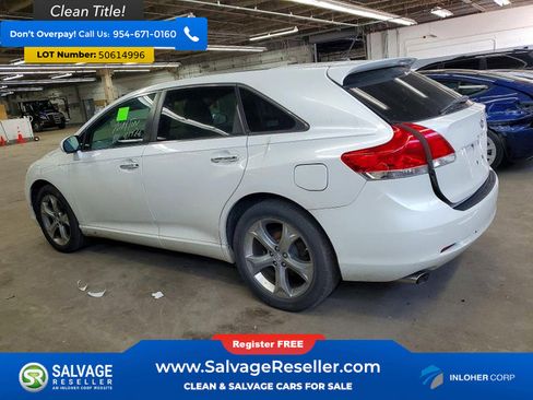 Used 2010 Toyota Venza AWD image 3