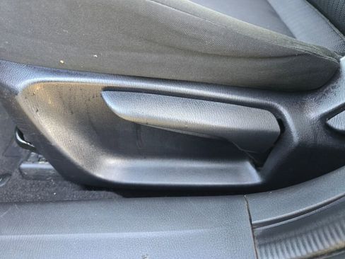 Used 2015 MAZDA MAZDA3 i Sport image 20