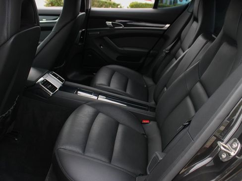 Used 2012 Porsche Panamera image 20