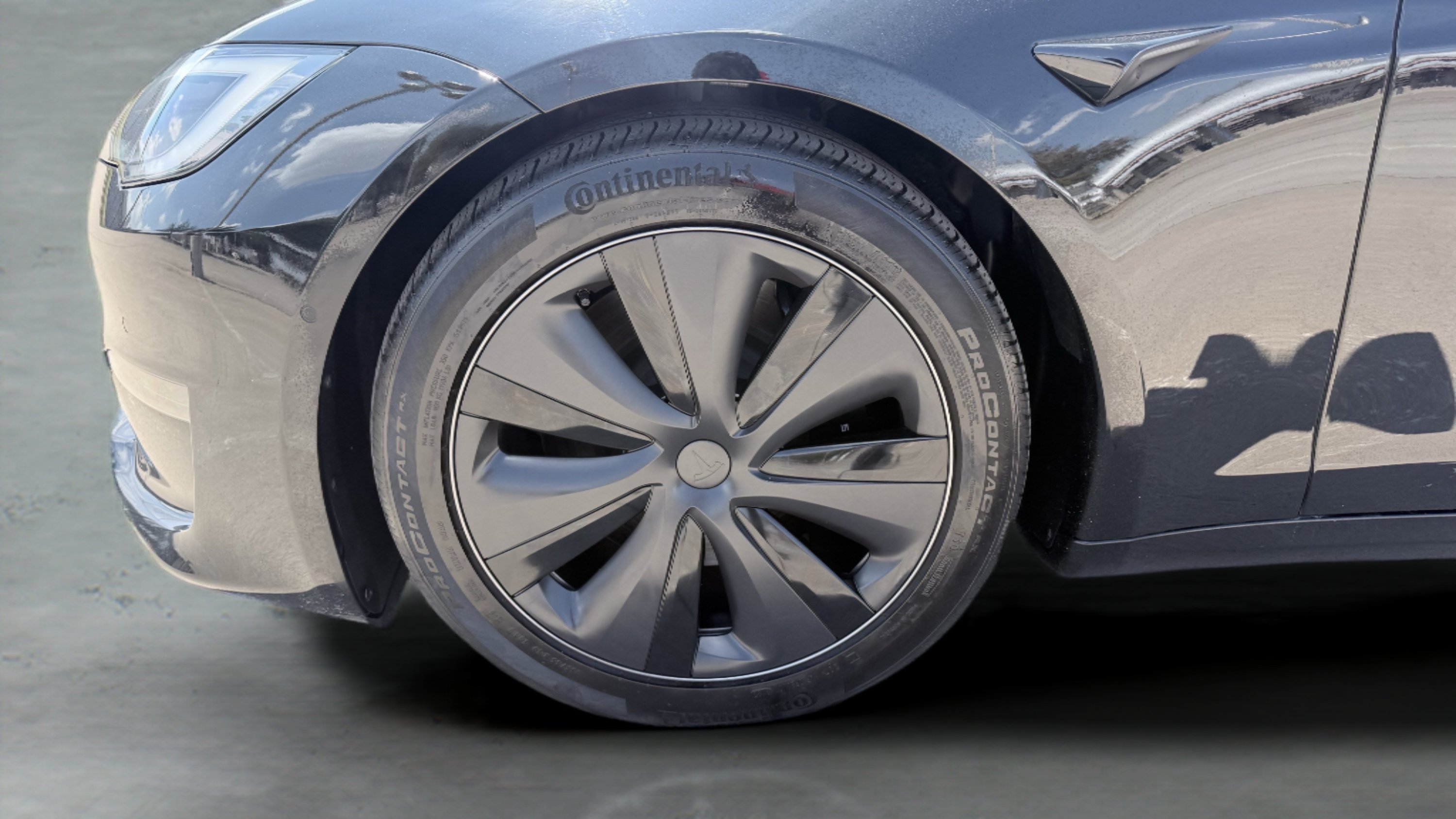 Used 2023 Tesla Model S AWD/4WD image 14
