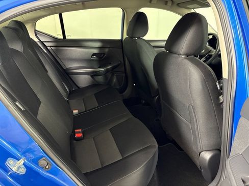 Used 2025 Nissan Sentra SV FWD image 19