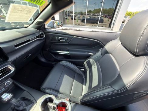 Used 2025 Ford Mustang Premium RWD image 20