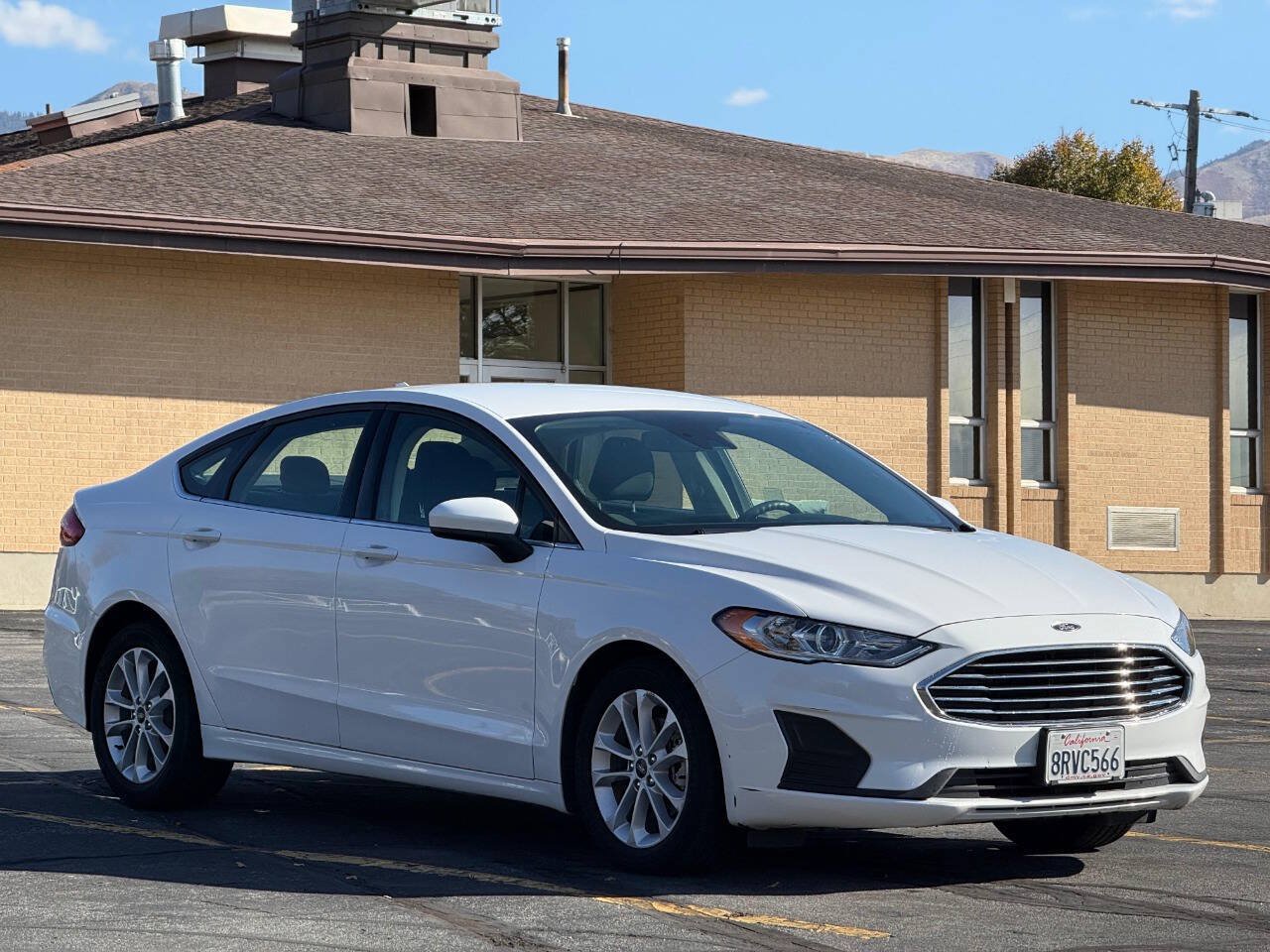 Used 2020 Ford Fusion SE FWD image 7