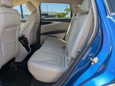 Used 2020 Lincoln Nautilus FWD w/ Equipment Group 101A image 14