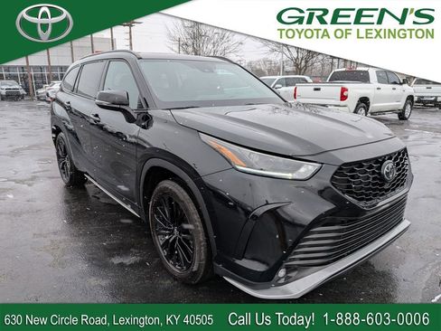 Certified 2024 Toyota Highlander XSE image 1