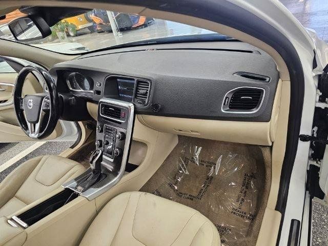 Used 2015 Volvo S60 T5 Premier Plus AWD/4WD image 9