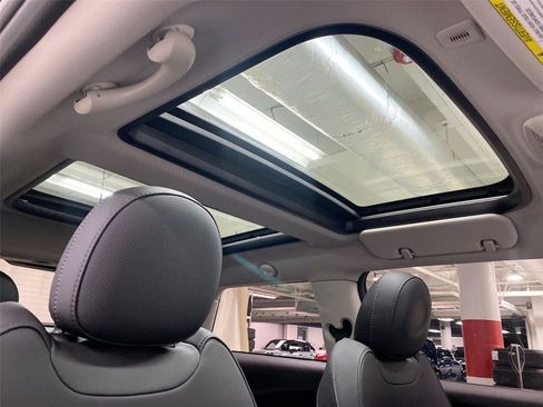 Certified 2024 MINI Cooper SE image 20