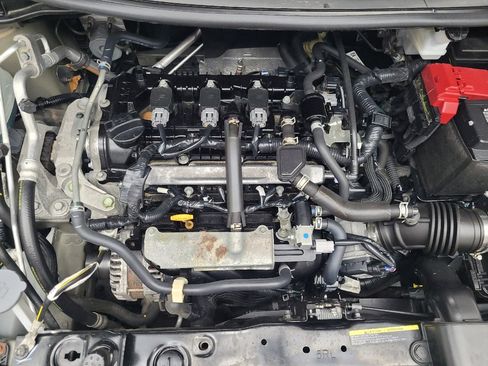 Used 2024 Nissan Versa SV FWD image 30