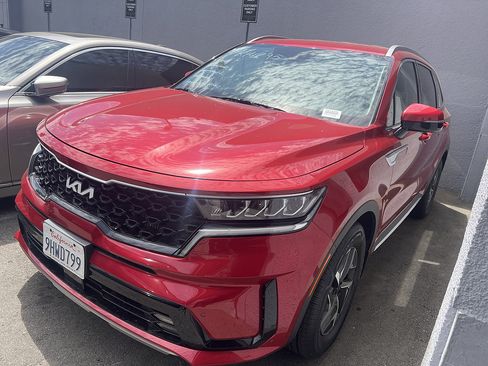 Used 2023 Kia Sorento EX FWD image 2