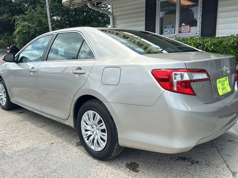 Used 2013 Toyota Camry LE FWD image 5