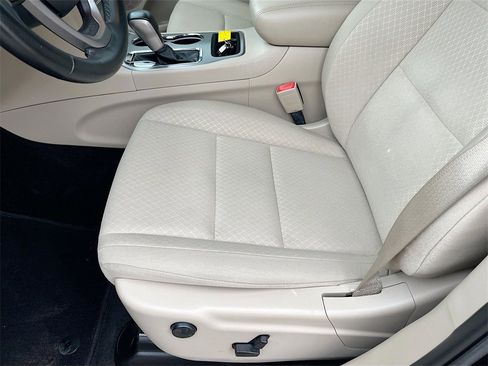 Used 2021 Jeep Grand Cherokee Laredo image 19