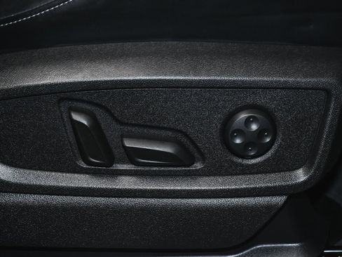 Used 2018 Audi SQ5 Premium Plus w/ Navigation Package image 65