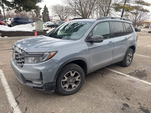 Certified 2022 Honda Passport TrailSport image 4