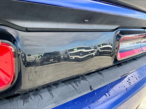 Used 2021 Dodge Challenger R/T Scat Pack RWD image 7