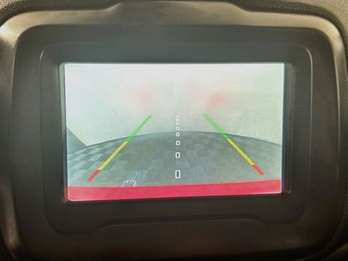 Used 2018 Jeep Renegade Sport w/ Power & Air Group AWD/4WD image 19