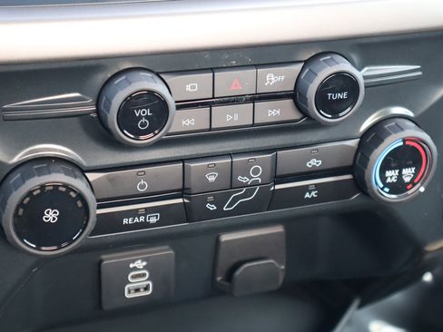 New 2025 Ford F150 XL w/ Equipment Group 103A High image 23